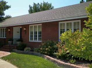 1015 Grandview Ave, Newton, KS 67114