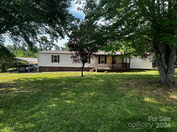 173 Cedarvale Dr, Harmony, NC 28634