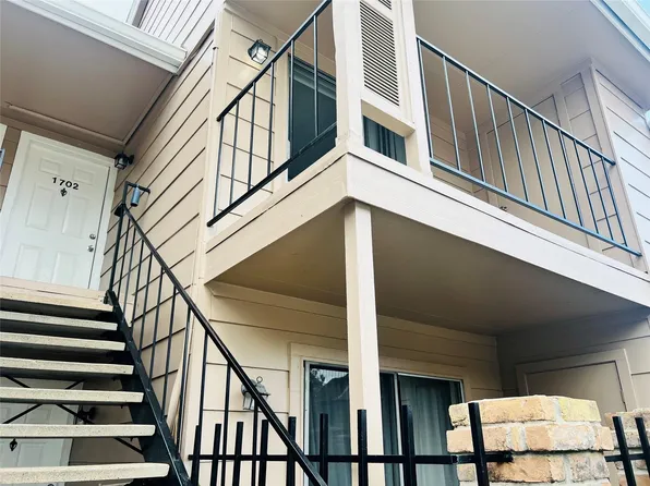 2800 Jeanetta St APT 1702, Houston, TX 77063