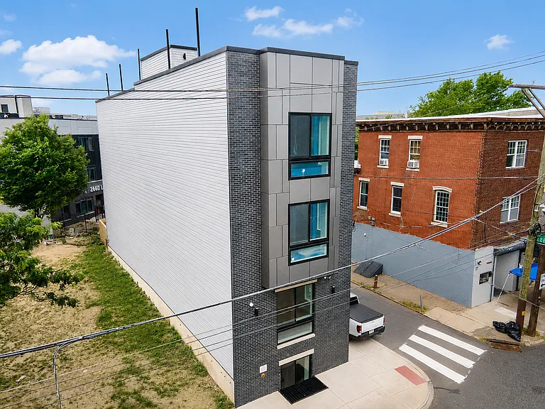 122 E Cumberland St — Photo 19