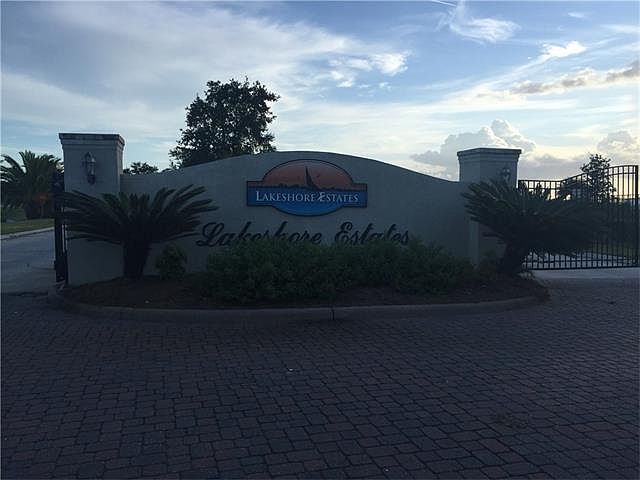 2nd image of Marina Villa Dr