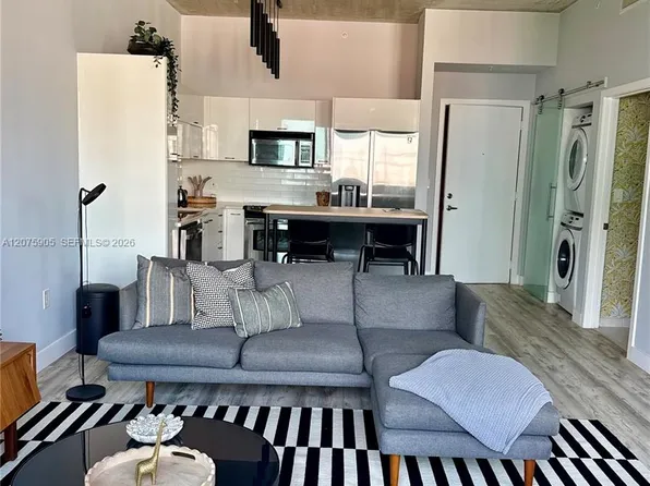 133 NE 2nd Ave, Miami, FL