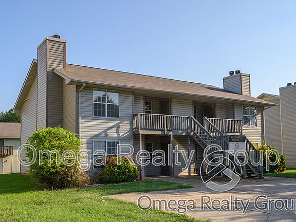 2nd image of 821 Willow Pointe