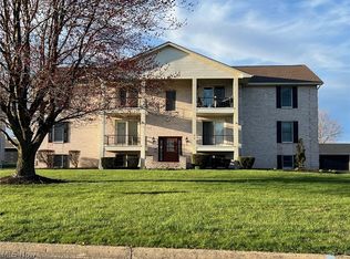 816 Pearson Cir UNIT 5, Youngstown, OH 44512