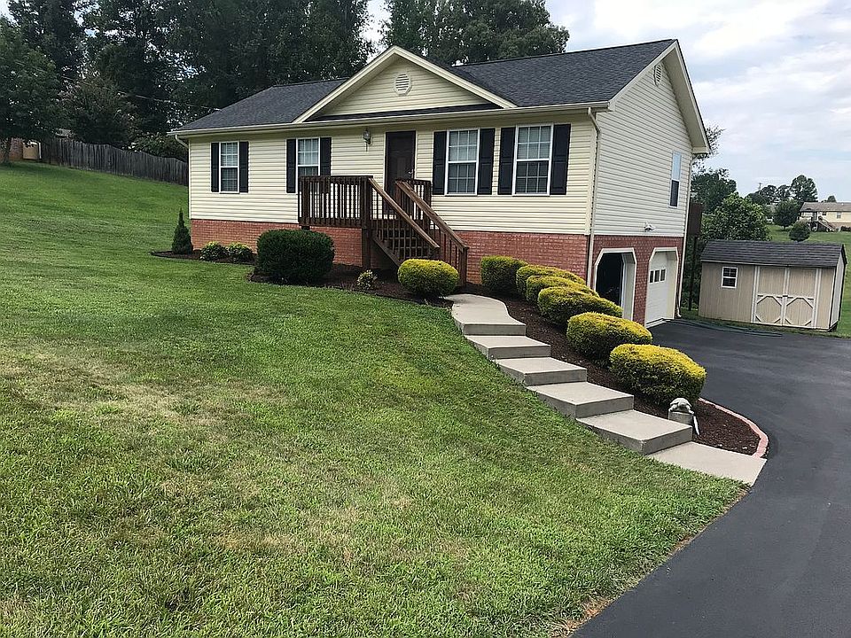 1st image of 382 Emma Grace Dr