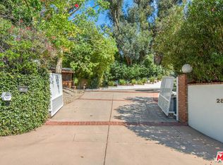 2808 Woodstock Rd, Los Angeles, CA 90046