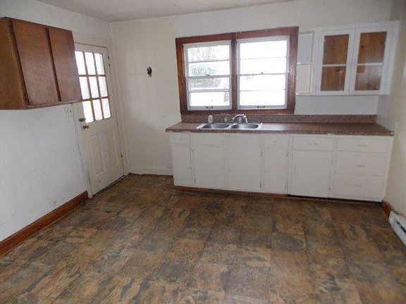 3rd image of 143 Wallace Ave #145