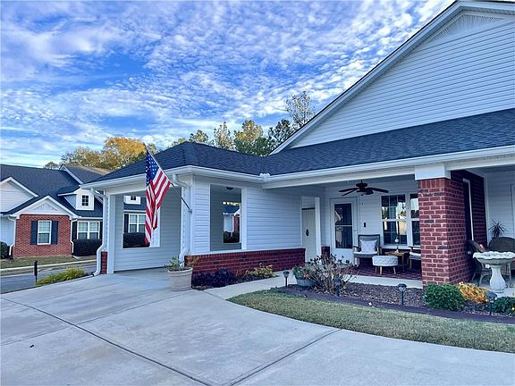 4th image of 150 Old Mill Rd Unit 329