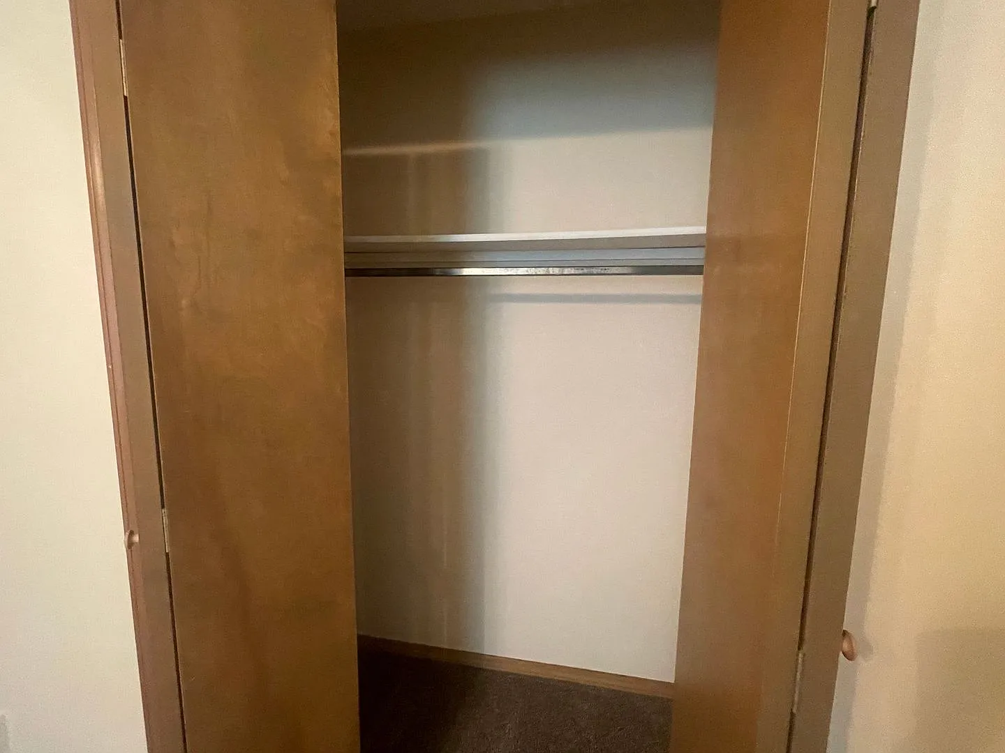 Cozy House 3 bed 2 bath 2 car garage looking for you! Located in desired southeast Springfield ne... — Photo 4