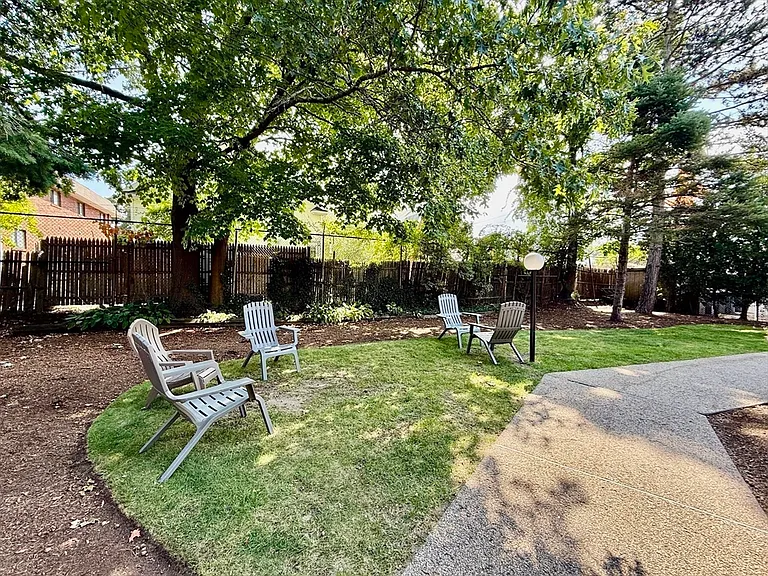 10 Weston Ave #41 — Photo 31