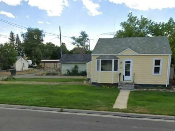 354 W 4th St, Powell, WY 82435