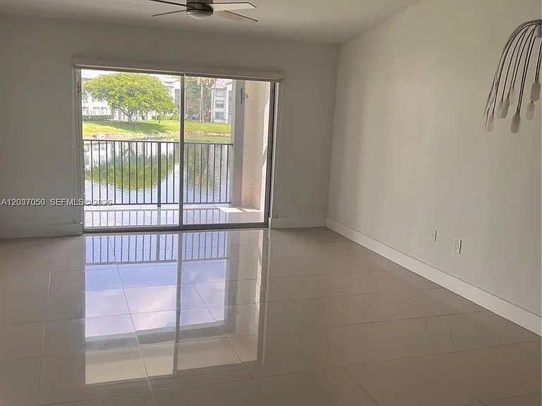 4370 NW 107th Ave #202 — Photo 9
