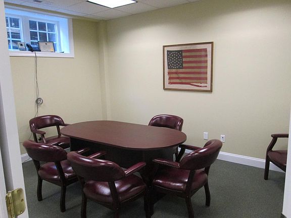 2nd image of 2150 Plainview Ctr