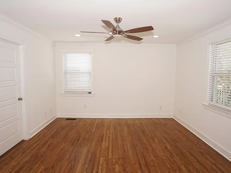 315 James Ave — Photo 13