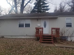 8913 E 55th St, Raytown, MO 64133