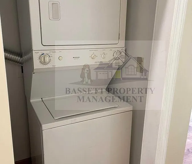3320 Dixwell Ave #2 — Photo 36