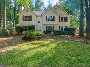 120 Woodstream Dr, Newnan, GA 30265