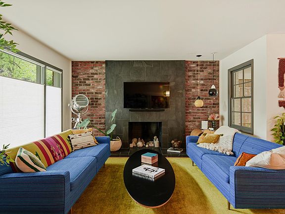 5th image of 466 Lexington Rd
