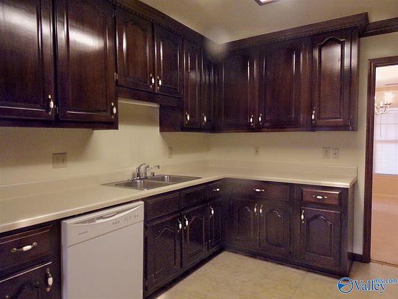 4th image of 2316 Villaret Dr SW
