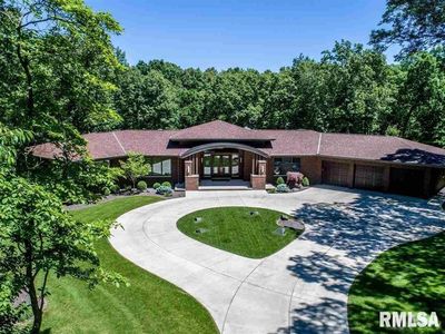 440 Linden St, Pekin, IL, 61554