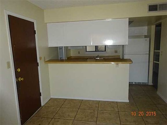 5th image of 5112 Salem Dr