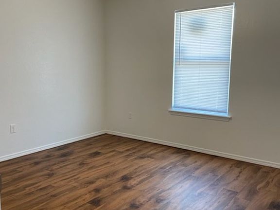3rd image of 100-201 Arkansas St #100