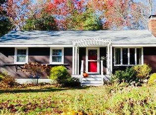 307 Forest Grove Ave, Wrentham, MA 02093