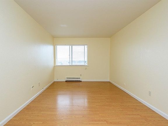 Large Bedroom
