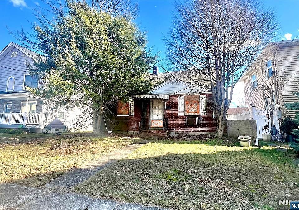1st image of 248 Rudolph Ave