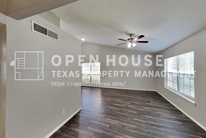 543 Freestone Dr — Photo 7