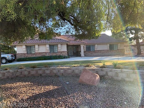 2nd image of 6151 Grand Teton Dr