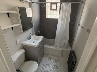 3444 N Paulina St #1, Chicago, IL 60657