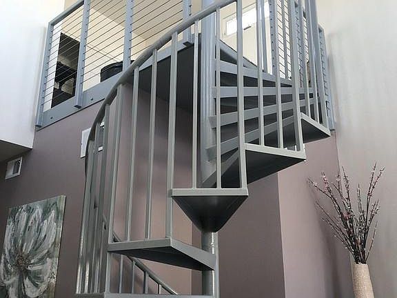 5th image of 2550 N Washington St Suite 402