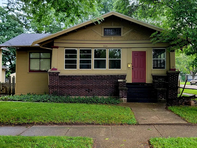 326 Logan St — Photo 1