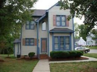 2400 Fields Of Broadlands Dr, Raleigh, NC 27604