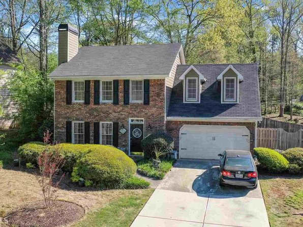 3108 Rock Creek Dr, Rex, GA 30273