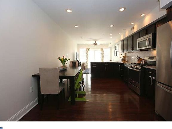 5th image of 1116 E Oxford St