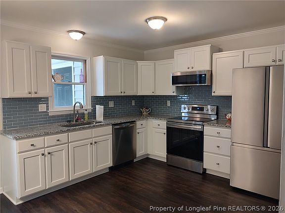 3rd image of 6551 Hearthstone Dr