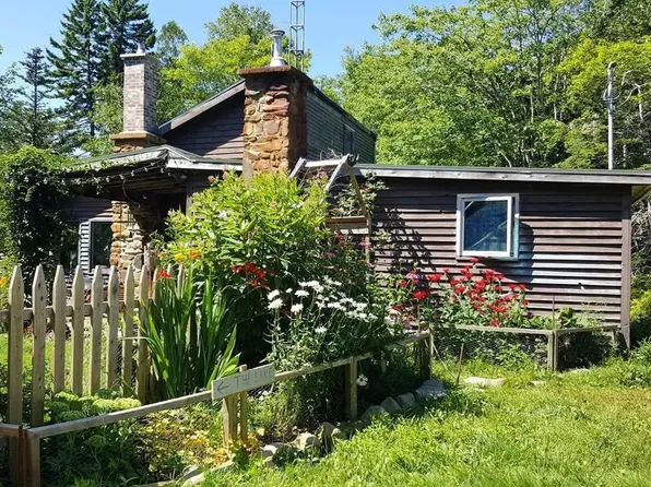 576 Beaver River Rd, Clare, NS B5A 5L9