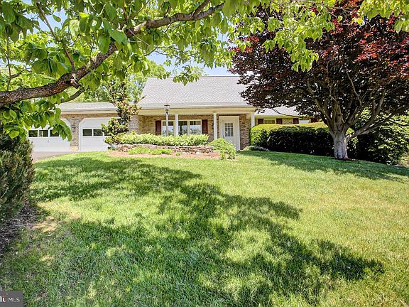2nd image of 9495 Hesshire Hill Ct