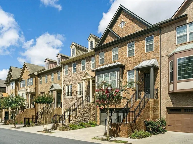 9034 Woodland Trl — Photo 2