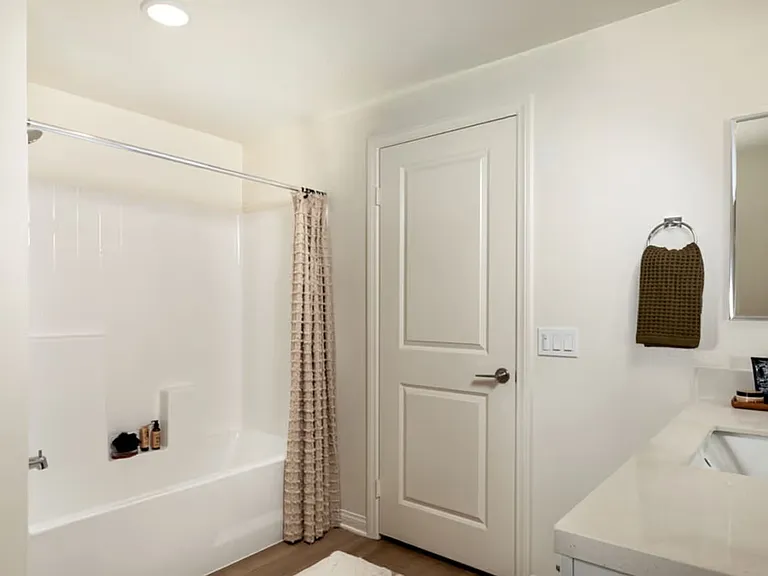 The Kingsley Luxury Apartments — Photo 18