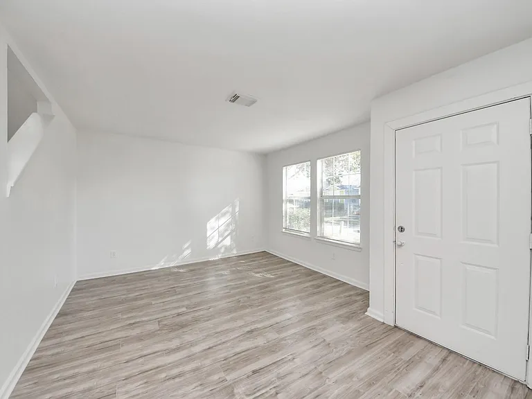 20623 Patriot Park Ln — Photo 4