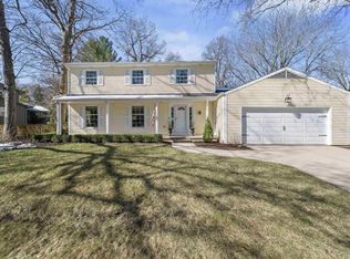 418 Walnut Grove Dr, Madison, WI 53717