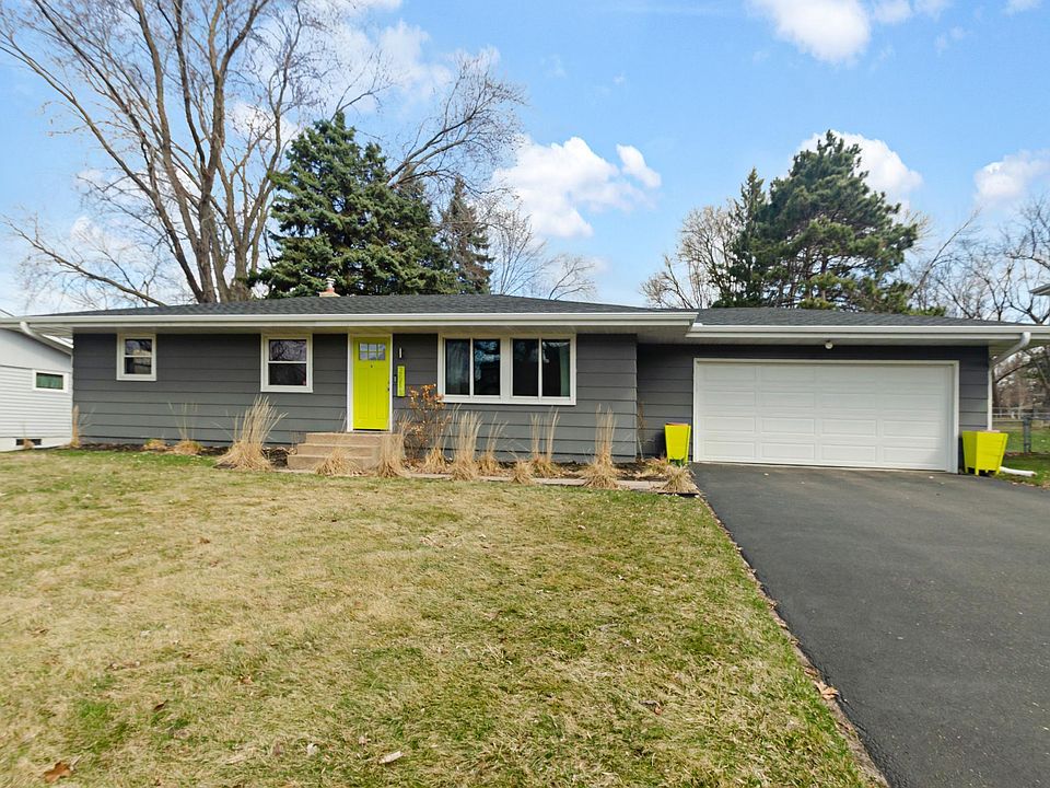1st image of 2513 Blomquist Ave