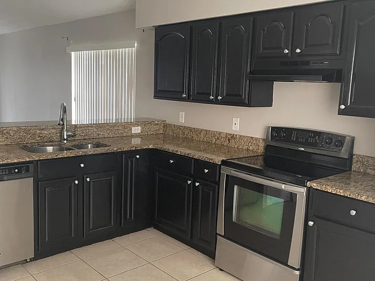 2609 Brittany Ln — Photo 14
