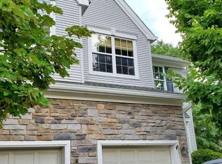 301 Crocus Ct, Dayton, NJ