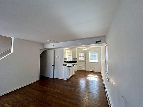 5th image of 3217 Park Ave