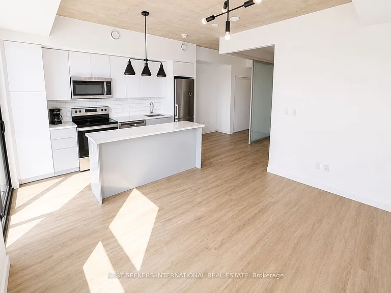 7 Erie Ave #307 — Photo 6