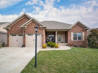 709 Vine Leaf Trl, New Albany, IN 47150